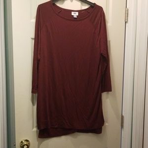 Maroon quarter sleeve shirt